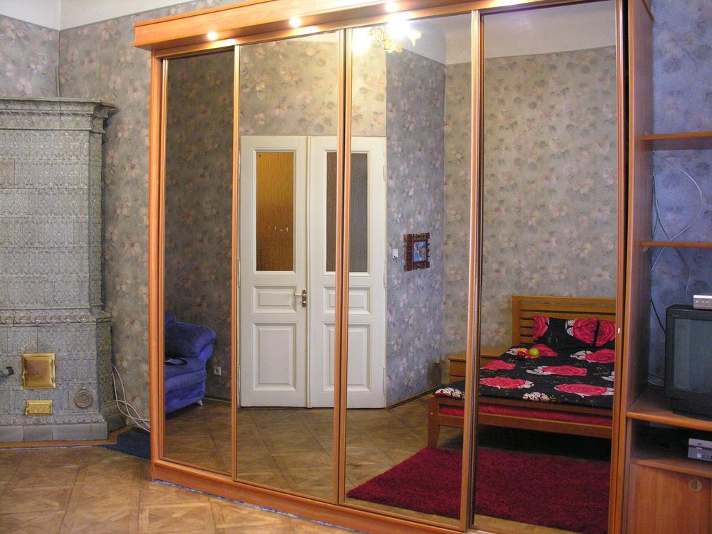 Ferienwohnung Lviv Of Open Hearts Zimmer foto