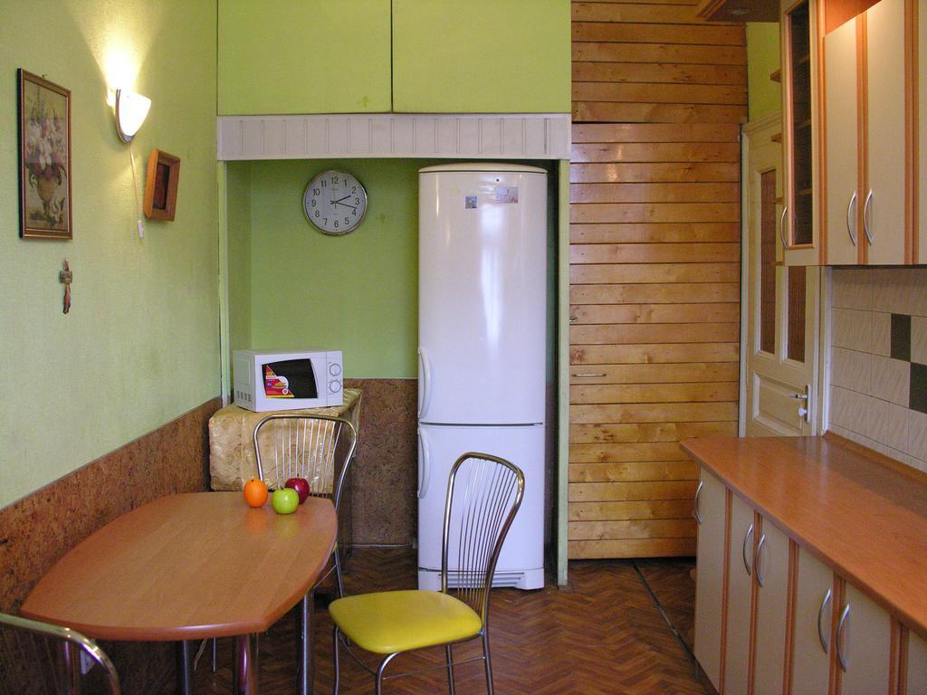 Ferienwohnung Lviv Of Open Hearts Zimmer foto